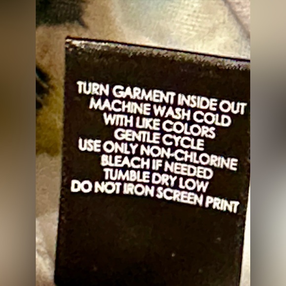 Multi-Floral Stretched Crew Neck Fitted Ruched Top - Picture 8 of 9